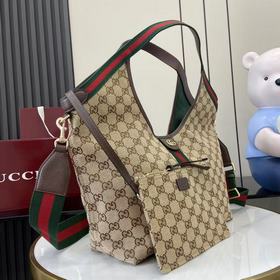 Коллекция Gucci Giglio дебютировала на