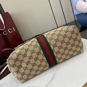 Коллекция Gucci Giglio дебютировала на