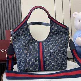 Коллекция Gucci Giglio дебютировала на