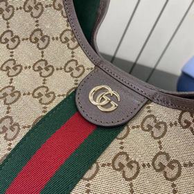 Коллекция Gucci Giglio дебютировала на