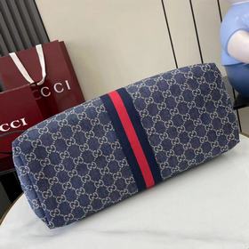 Коллекция Gucci Giglio дебютировала на