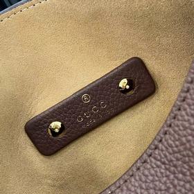Новая сумка через плечо Gucci Softbit 
