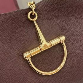 Новая сумка через плечо Gucci Softbit 