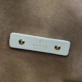 Новая сумка через плечо Gucci Softbit 