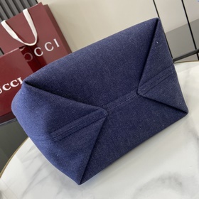 Коллекция Gucci Totissima сочетает в с