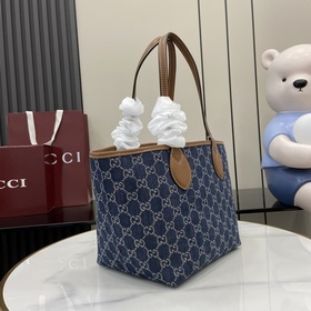 Коллекция Gucci Totissima сочетает в с
