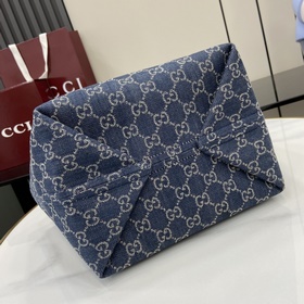 Коллекция Gucci Totissima сочетает в с