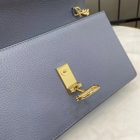 Эта сумка через плечо Gucci Softbit ма