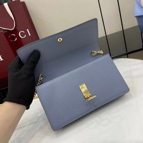 Эта сумка через плечо Gucci Softbit ма