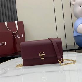 Эта сумка через плечо Gucci Softbit ма