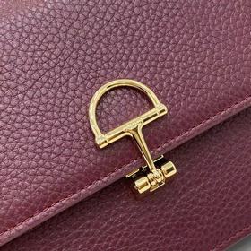 Эта сумка через плечо Gucci Softbit ма