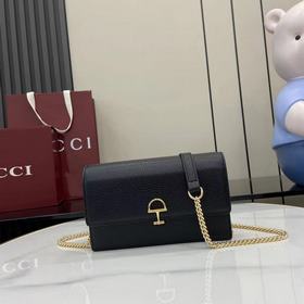 Эта сумка через плечо Gucci Softbit ма