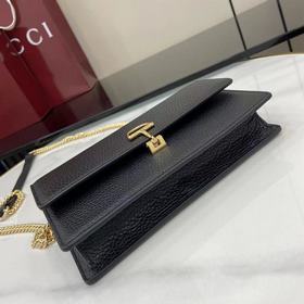 Эта сумка через плечо Gucci Softbit ма