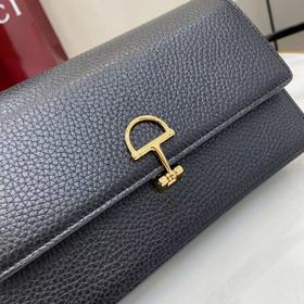 Эта сумка через плечо Gucci Softbit ма