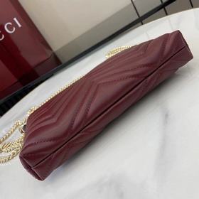Культовая коллекция GG Marmont предста