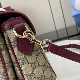 Коллекция Ophidia представляет собой я