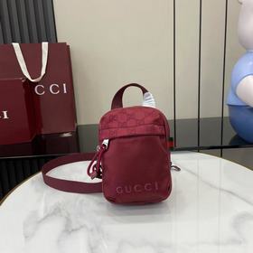 Легкая, но прочная ткань GG nylon была