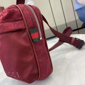 Легкая, но прочная ткань GG nylon была