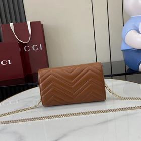 Этот кошелек GG Marmont с цепочкой изг