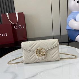Этот кошелек GG Marmont с цепочкой изг