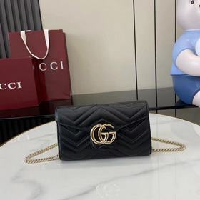 Этот кошелек GG Marmont с цепочкой-рем
