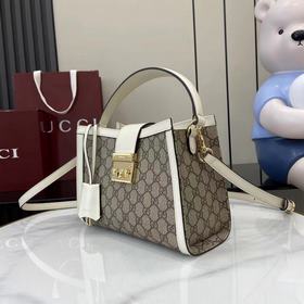 Коллекция Padlock представляет собой л