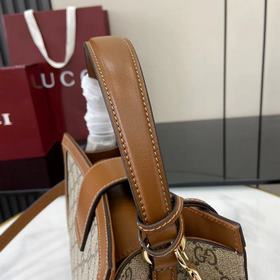 Коллекция Padlock представляет собой л
