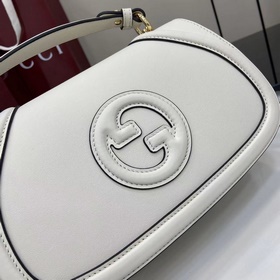 Сумка из коллекции Gucci Blondie украш