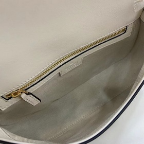 Сумка из коллекции Gucci Blondie украш