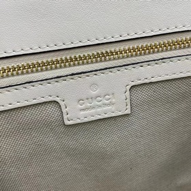 Сумка из коллекции Gucci Blondie украш