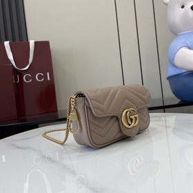 Коллекция GG Marmont. Сумочка Ultra-Mi