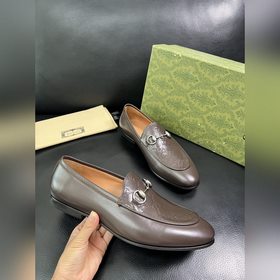 Gucci Premium Reseller IT Коллекция об