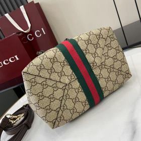 Коллекция Ophidia мастерски сочетает в