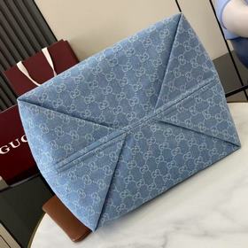 Коллекция Gucci Totissima сочетает в с