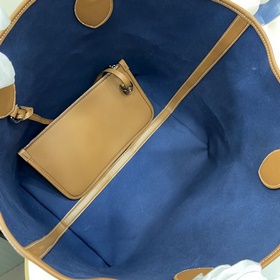 Коллекция Gucci Totissima сочетает в с