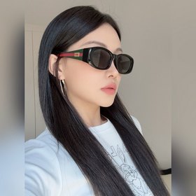 Б/у GUCCI  MOD： GG2432 S Обертываю