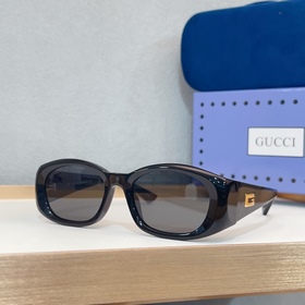 Б/у GUCCI  MOD： GG2432 S Обертываю