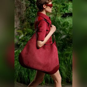 GUCCI Весна/Лето 2025 Модель： GG1917