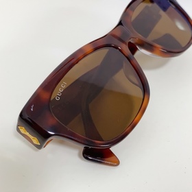 GUCCI Модель： GG1706S Размер： 55 м