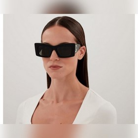 Солнцезащитные очки Gucci с квадратной