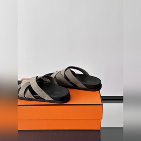 Новые сандалии Hermès Kazimir для мужч