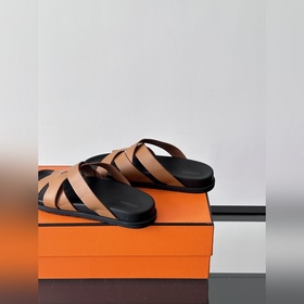 Новые сандалии Hermès Kazimir для мужч