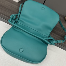 LOEWE Новая сумка Paseo из блестящей к