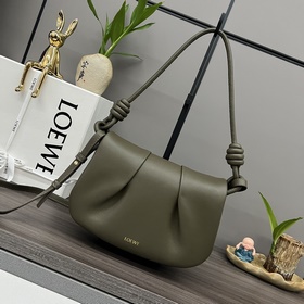 LOEWE Новая сумка Paseo из блестящей к