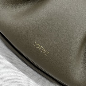 LOEWE Новая сумка Paseo из блестящей к