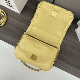 LOEWE Складчатая блестящая сумка Goya 
