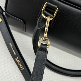 LOEWE Новая мини-сумка Amazona 23 с ук