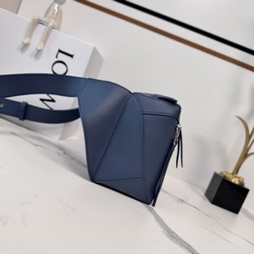LOEWE New Edition New Style Small Clas