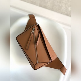 LOEWE New Classic Puzzle Waist Bag