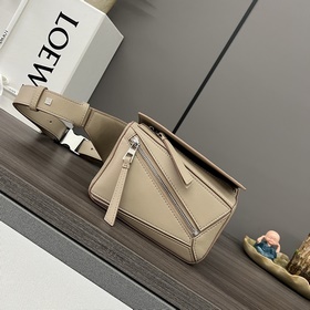 LOEWE New Classic Puzzle Waist Bag